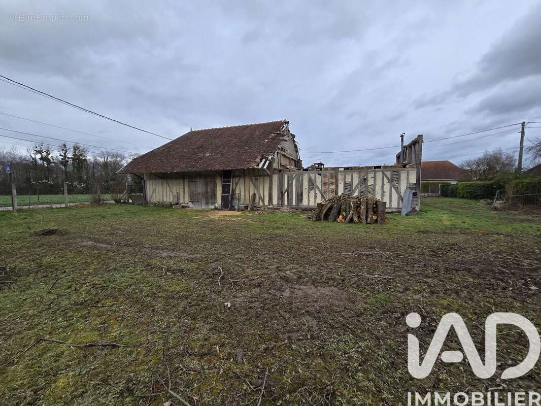 Maison 80 m² à Villechetif  - photo 6