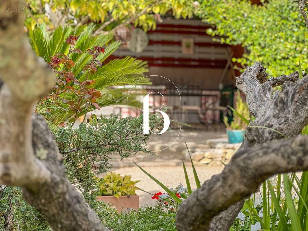 Maison à GOUDARGUES