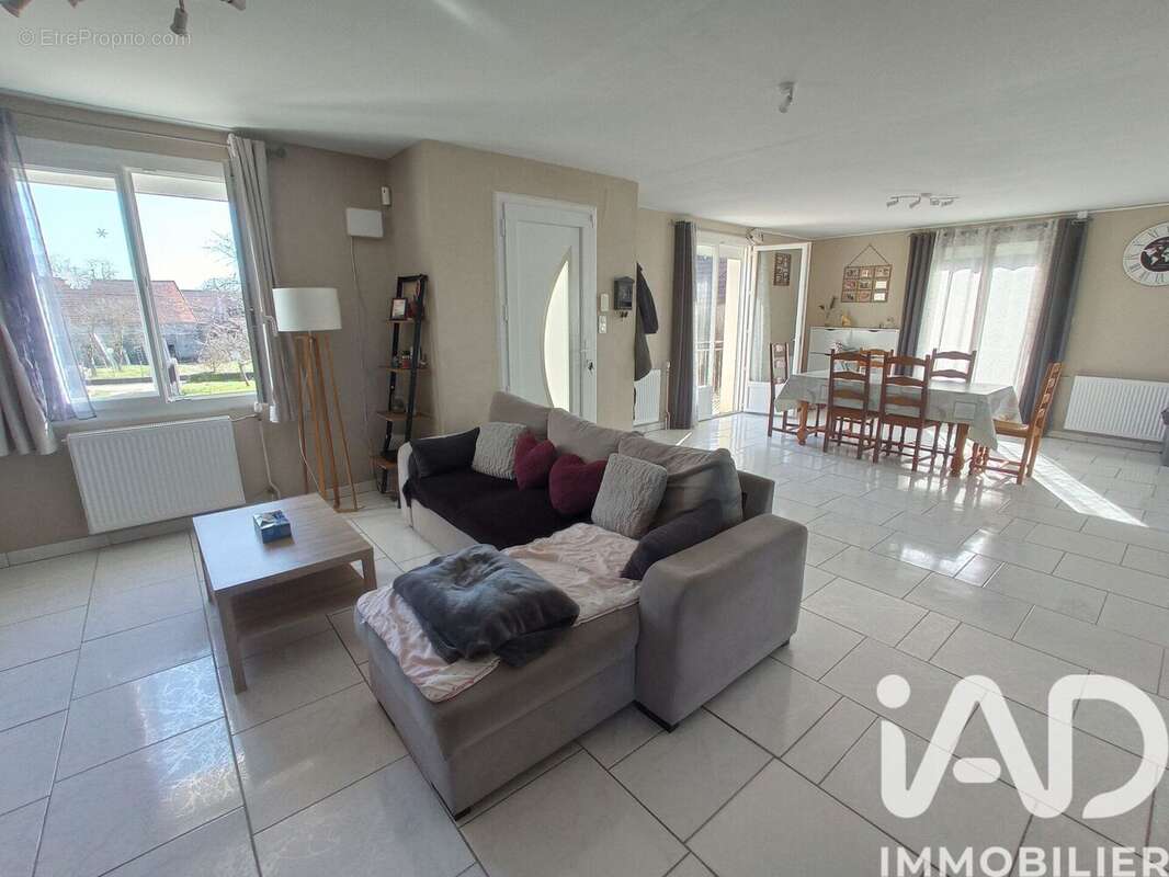 Maison 115 m² à Maligny  - photo 2