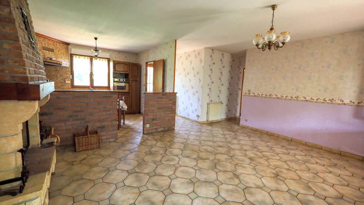 Maison à PERNOIS