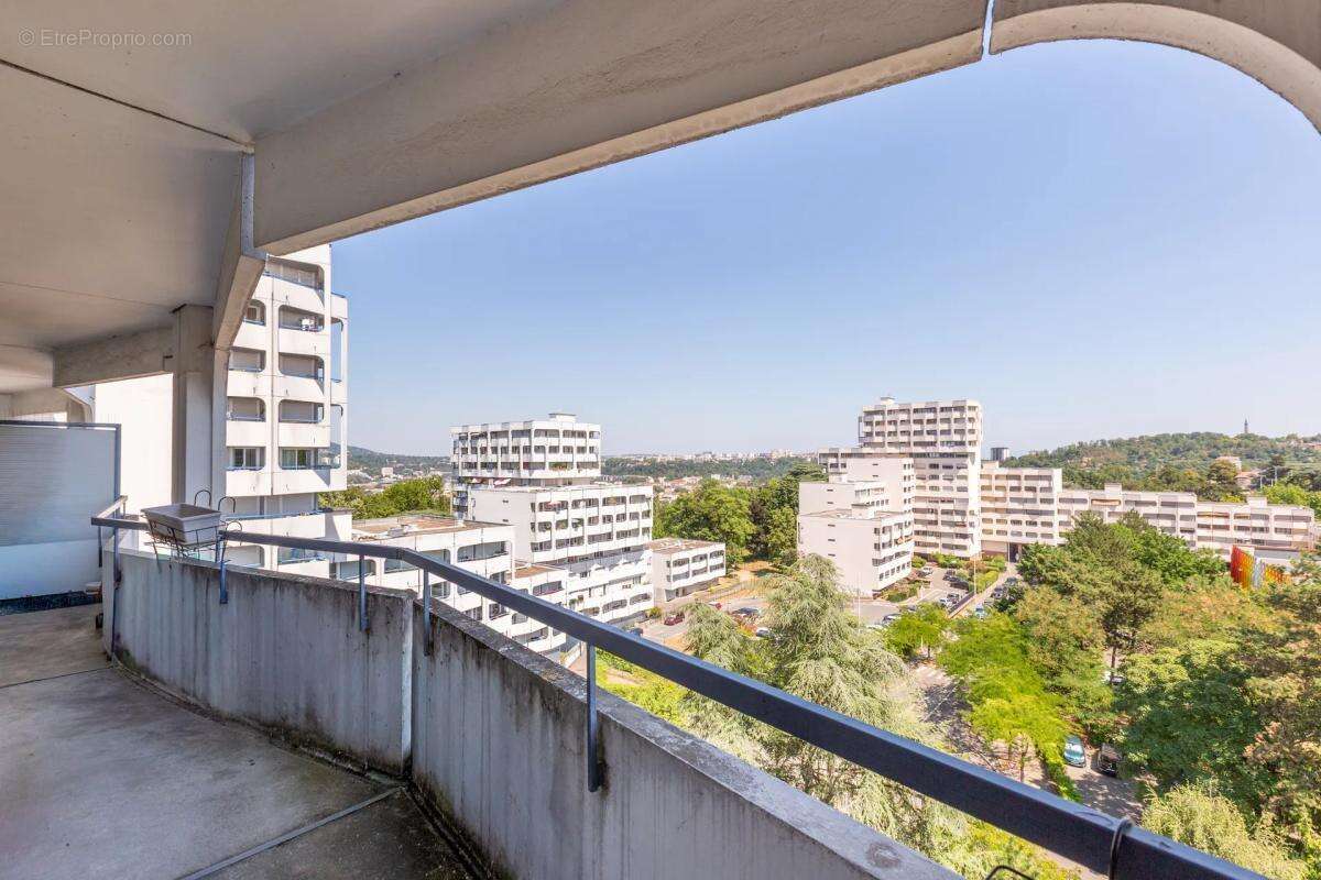 Appartement familial 6 pièces de 116 m² avec vue dégagée – Lyon - photo 2