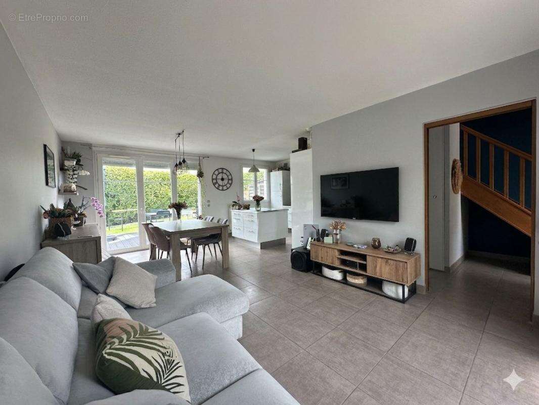 Maison à RUMILLY