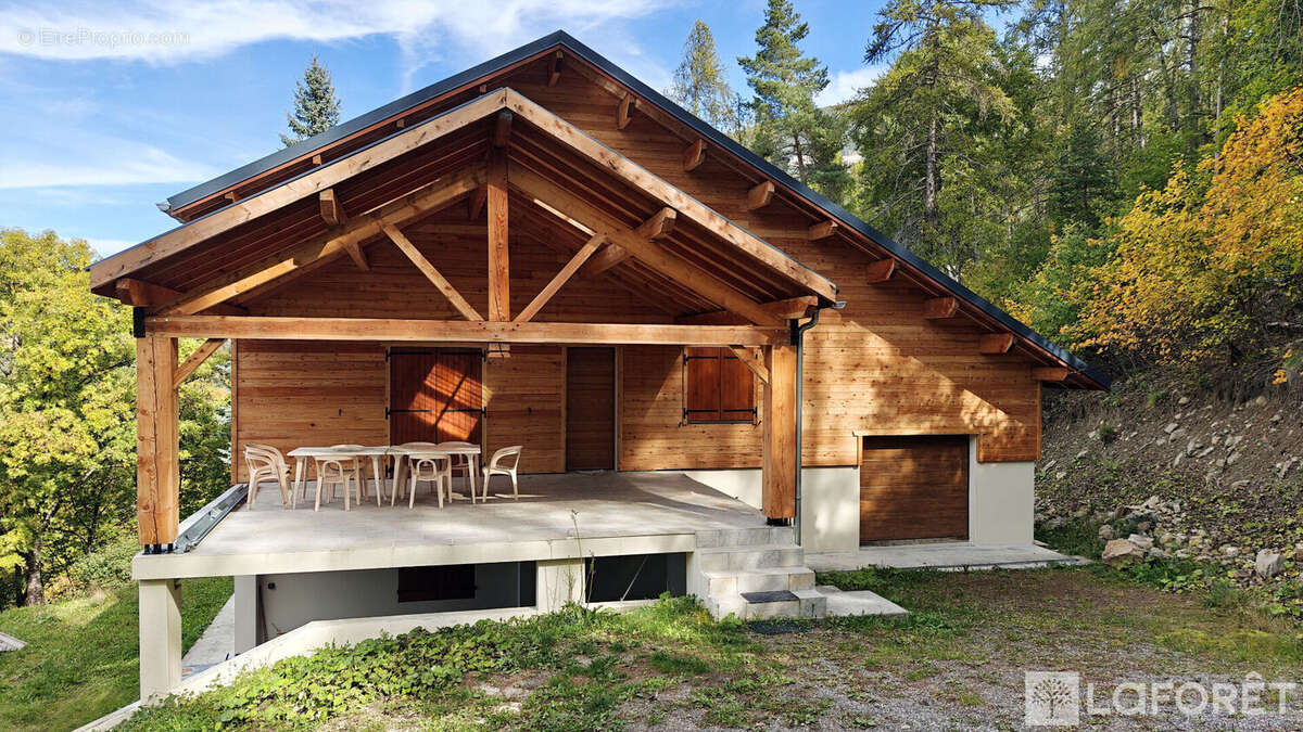 Maison type 6 - parcelle 7 300m² - saint-sauveur - 6 pièces - photo 17