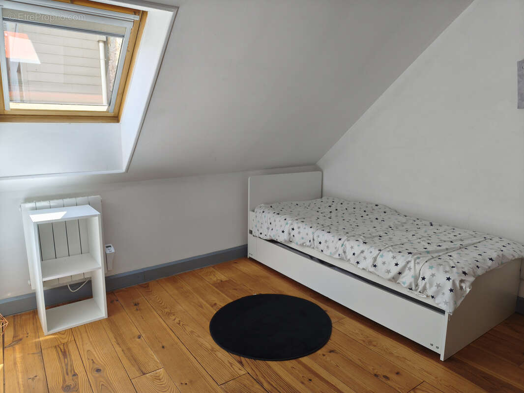 Beau T3 atypique de 60 m2 au sol (38 m2 Carrez) en centre-ville - photo 10