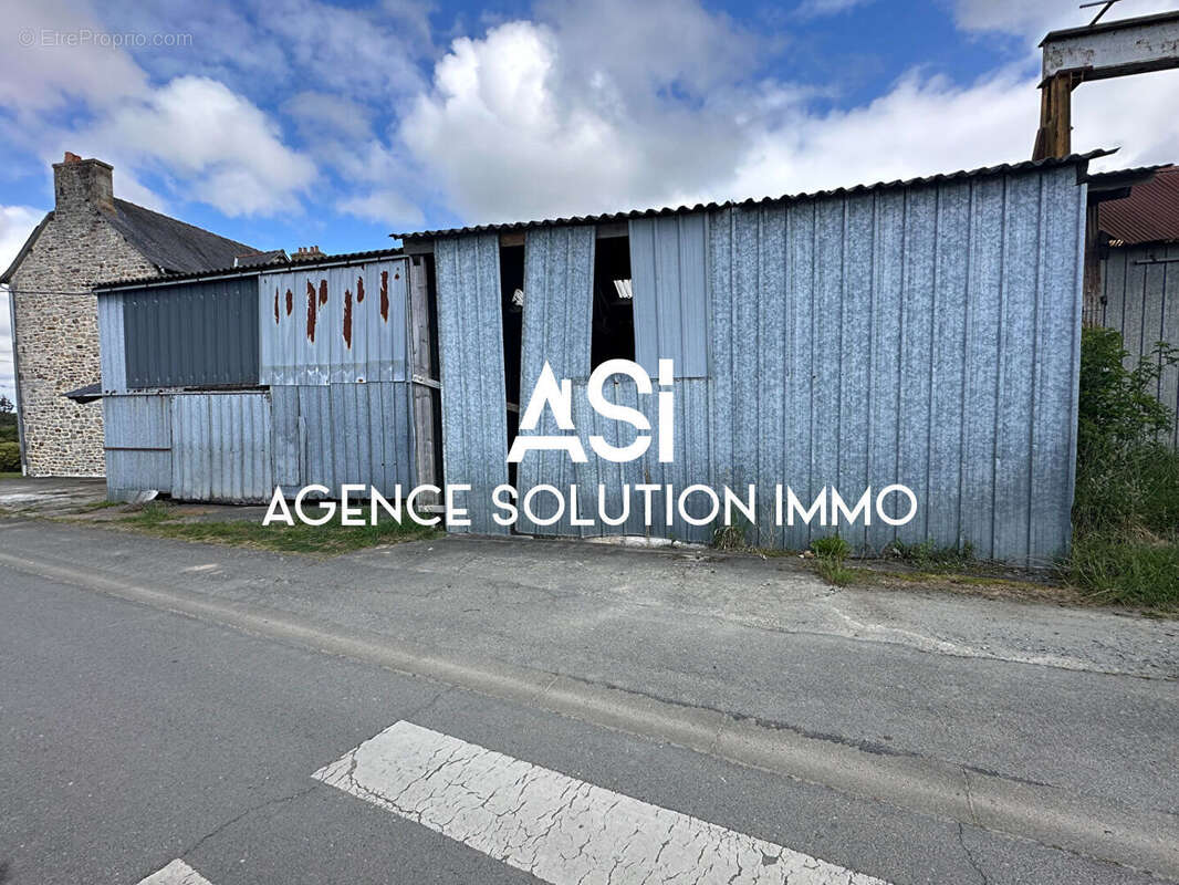 Commerce à CHATILLON-EN-VENDELAIS