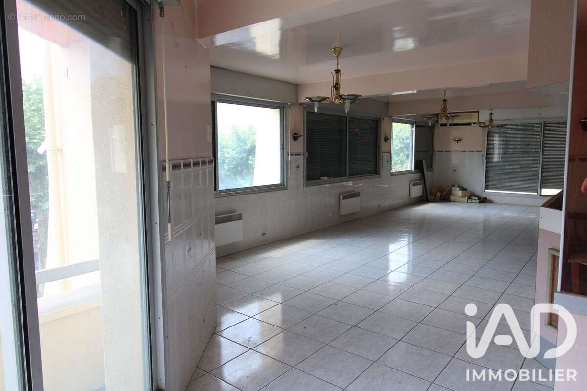 Appartement 319 m² à Saint-Laurent-De-Cerdans  - photo 6