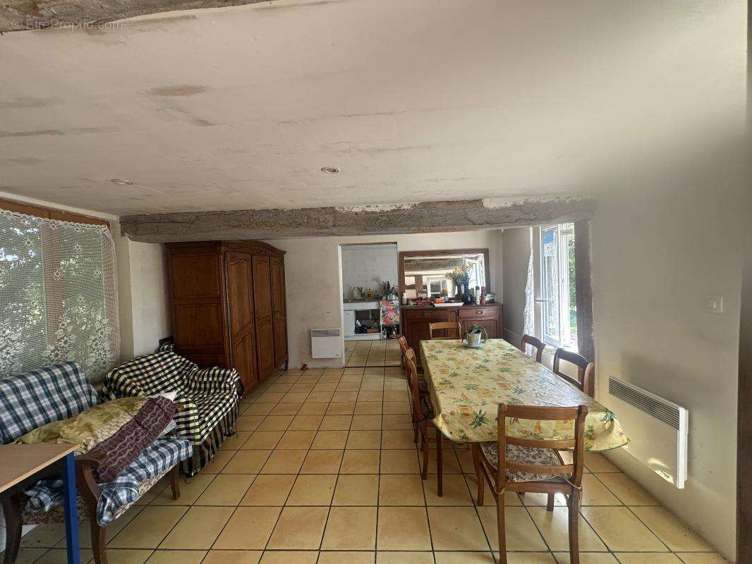 Maison 74 m² à Saint-Pierre-De-Cormeilles  - photo 7