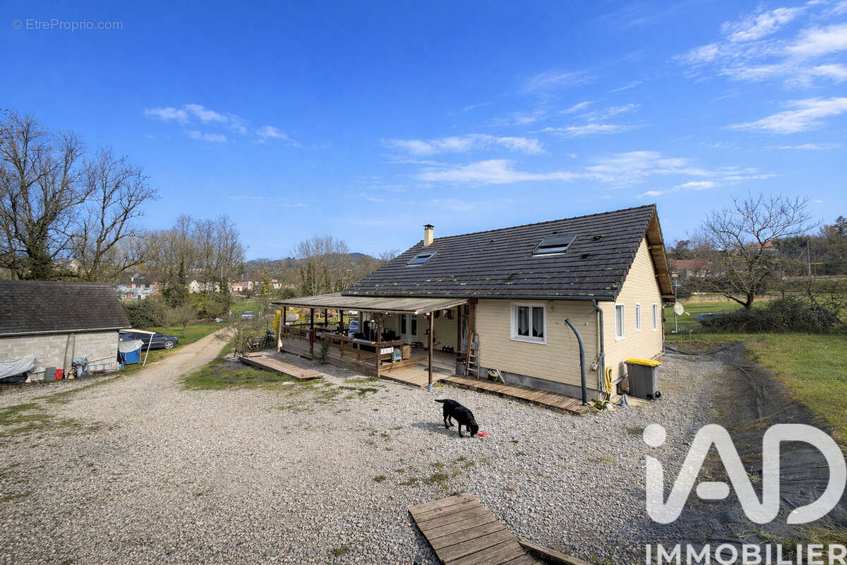Maison 165 m² à Meyssac  - photo 2