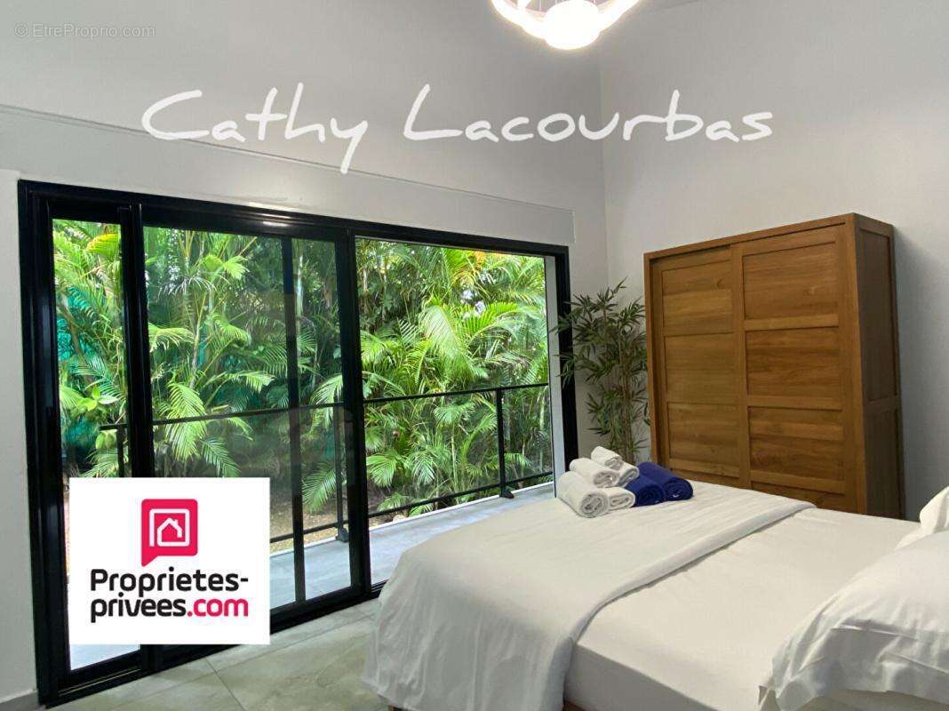 Maison à PETIT-BOURG