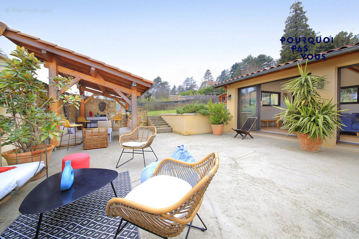 Maison à SAINT-CYR-AU-MONT-D'OR