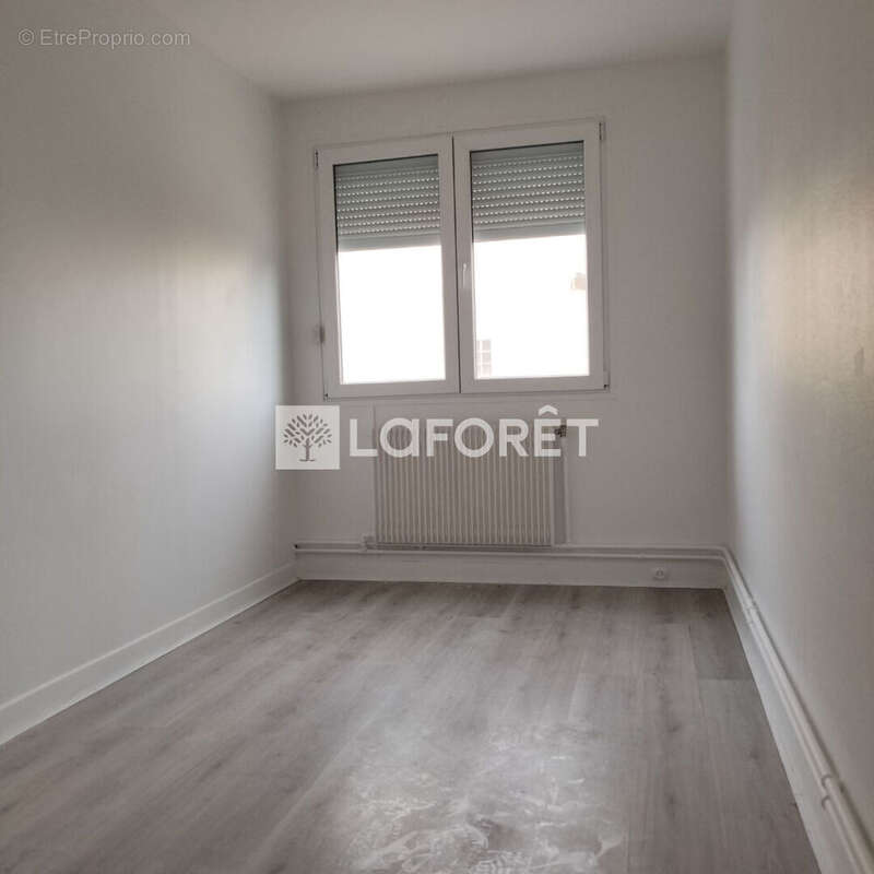 Appartement à VITRY-SUR-SEINE