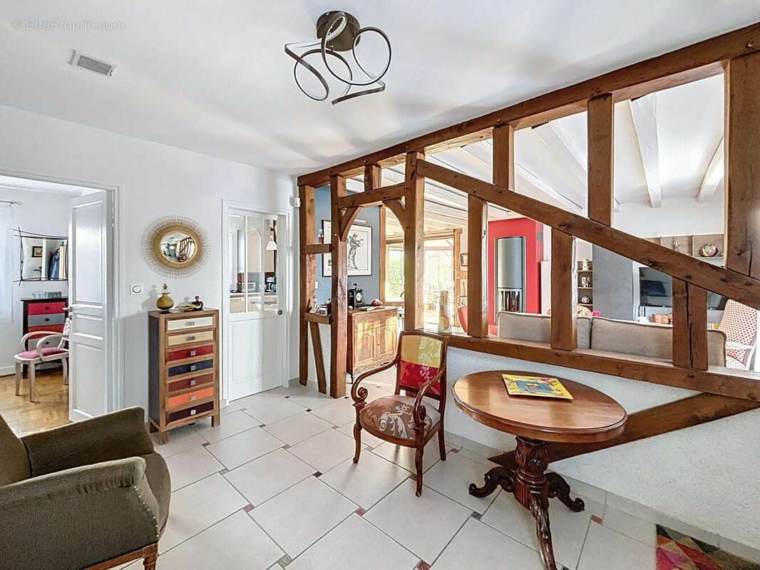 Maison à LA CHAUSSEE-SAINT-VICTOR