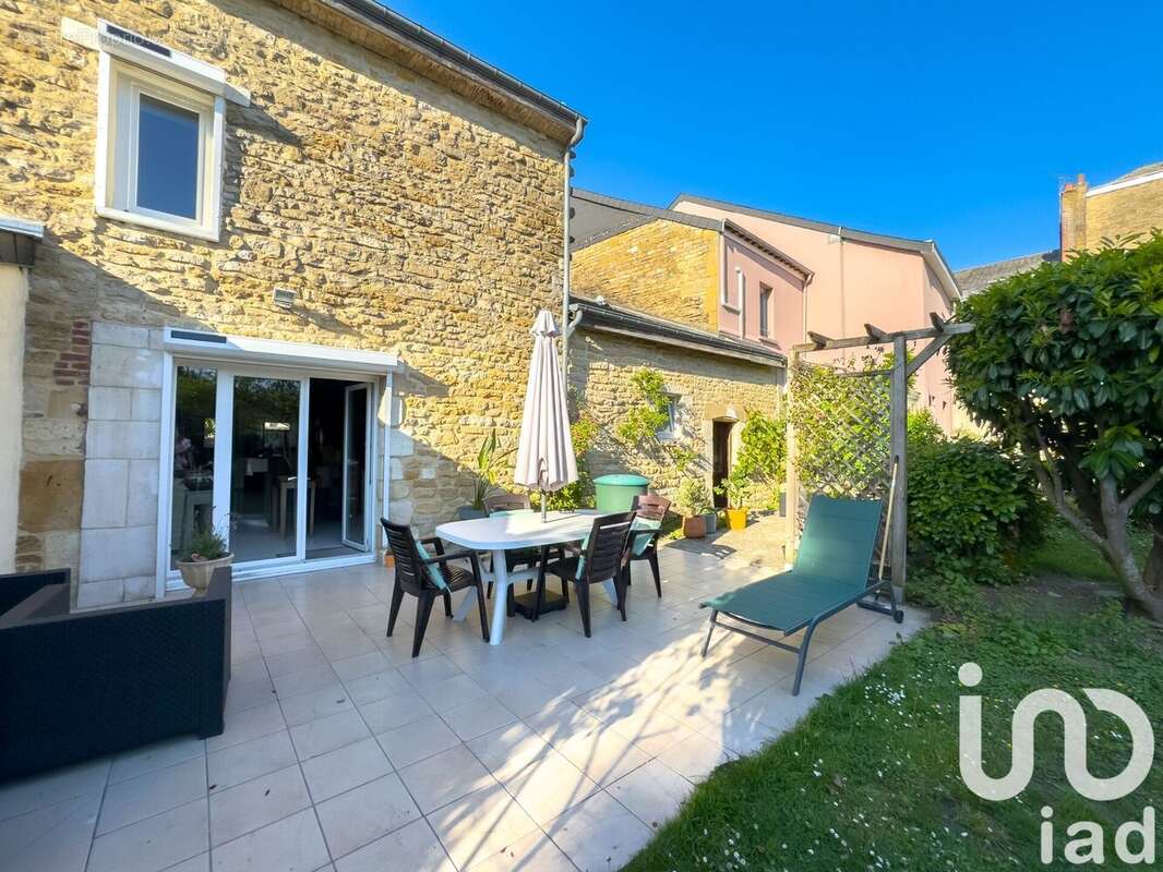 Photo 2 - Maison à POIX-TERRON