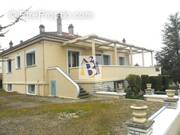 Maison à MAGNAC-SUR-TOUVRE