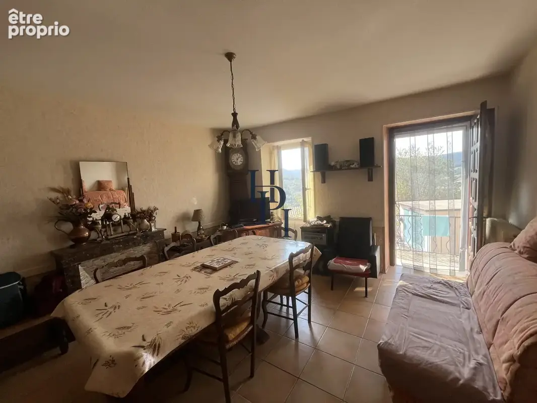 Melvieu, maison de village avec garage et terrain - photo 2