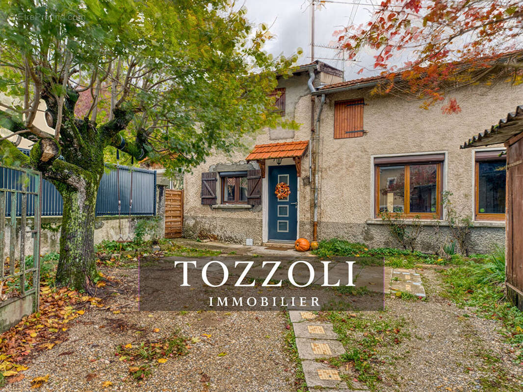 Maison à SAINT-QUENTIN-FALLAVIER