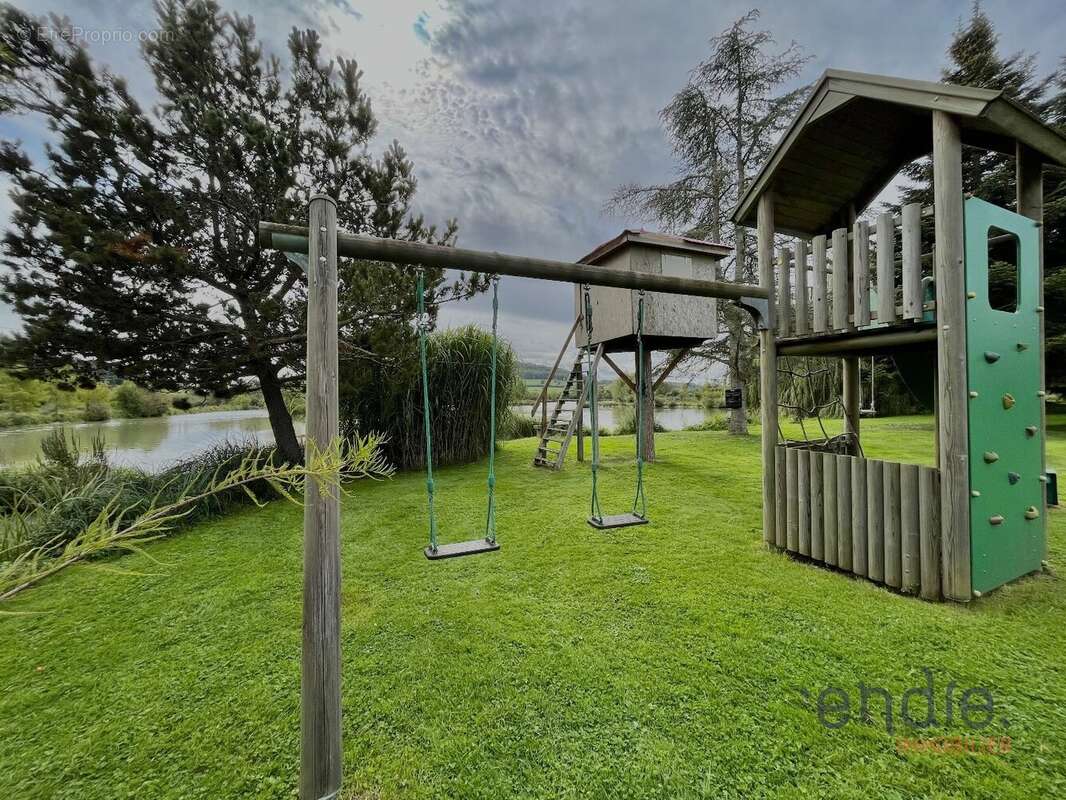Exclusivité  maison 8 pièces avec piscine et étang à arpenans (70200) - photo 17