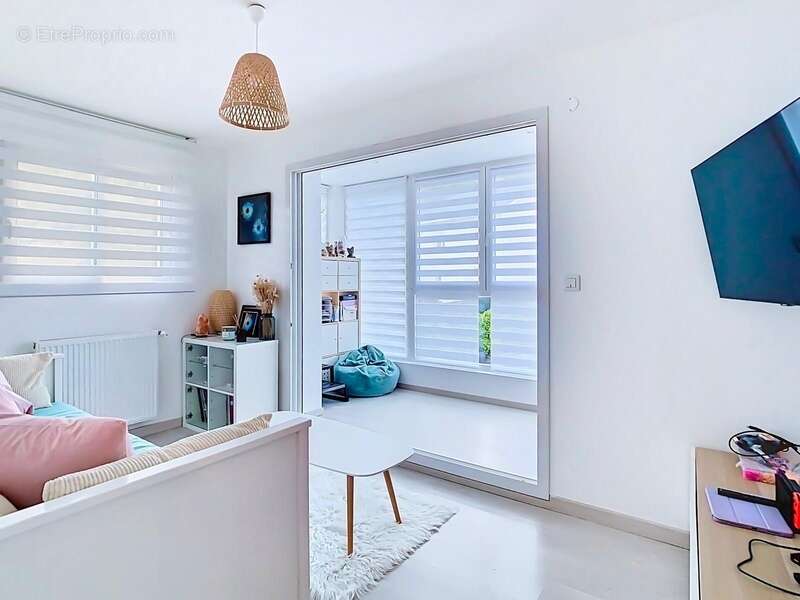 Maison à MONNETIER-MORNEX