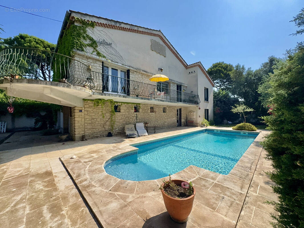 Maison à VILLENEUVE-LES-AVIGNON