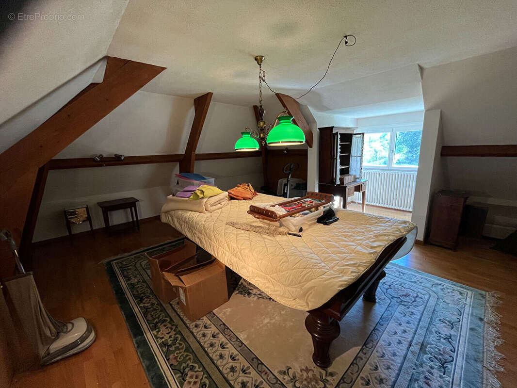 Maison à BREUX-JOUY