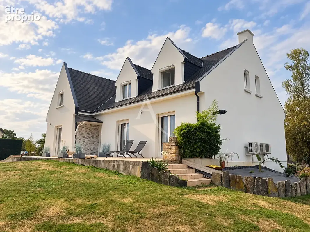 Maison à ISSE