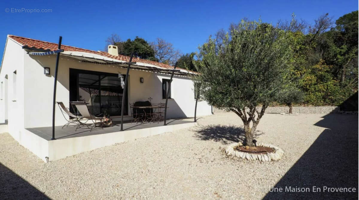 Maison à TAVEL