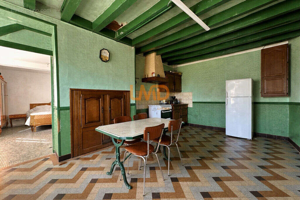 Maison à SARGE-SUR-BRAYE