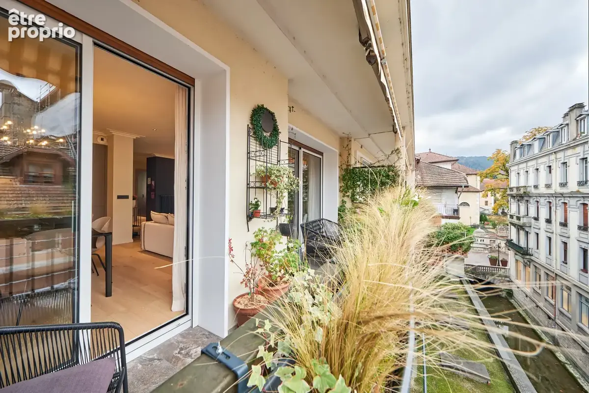 Annecy hyper centre t4 dernier etage - photo 2