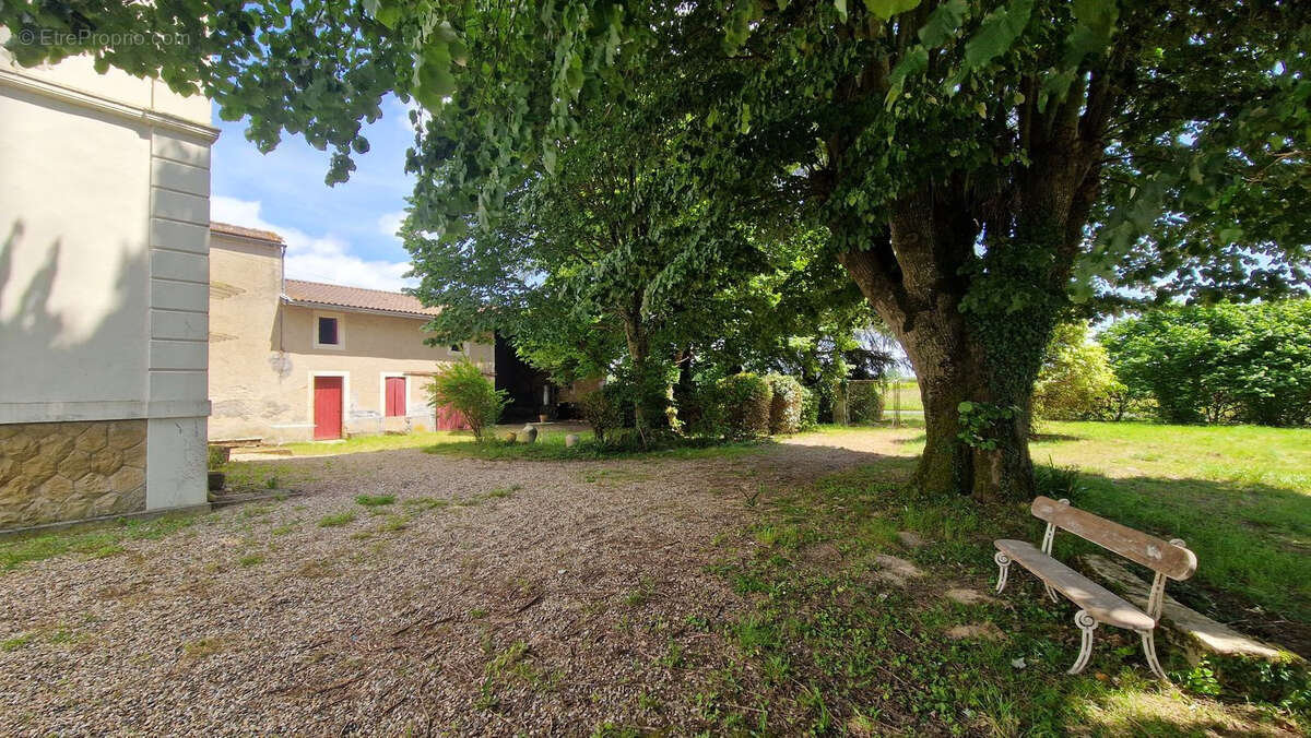 Maison à SAINT-MACAIRE