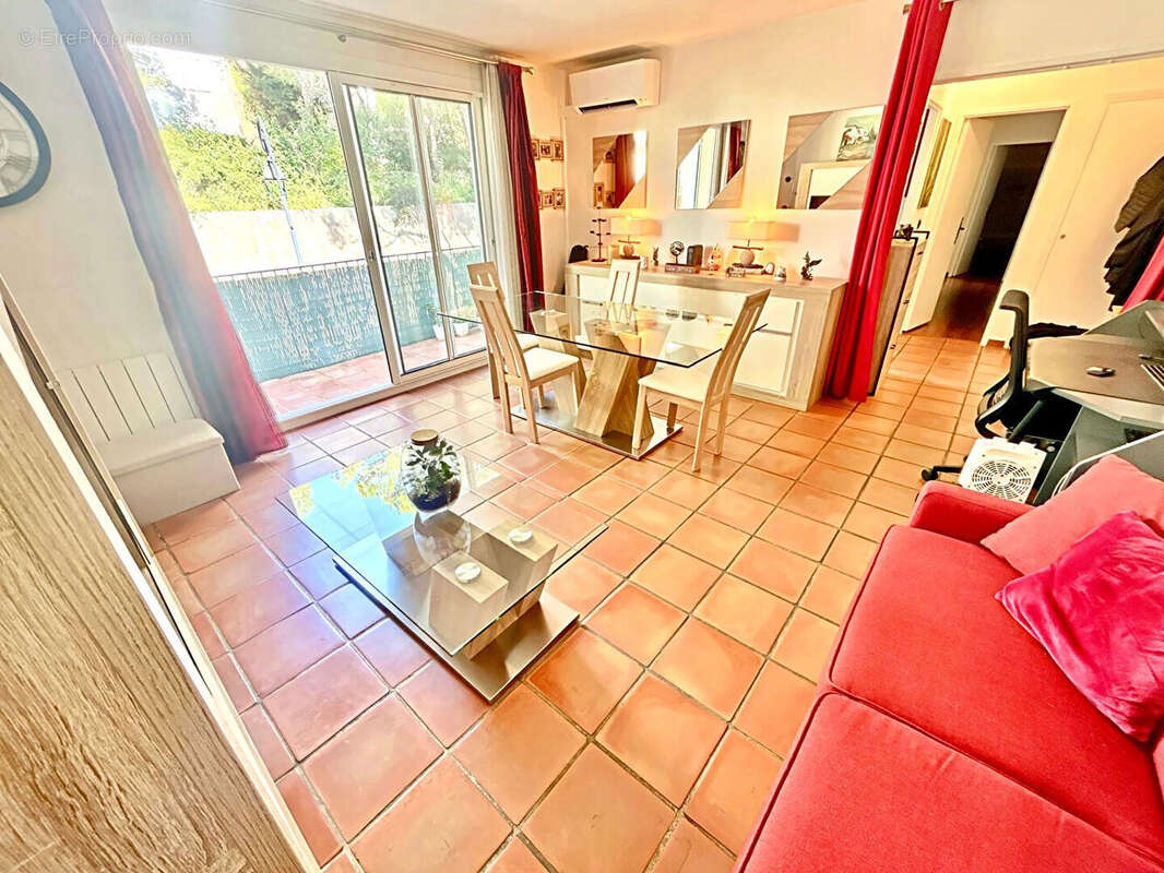 Appartement à MOUGINS