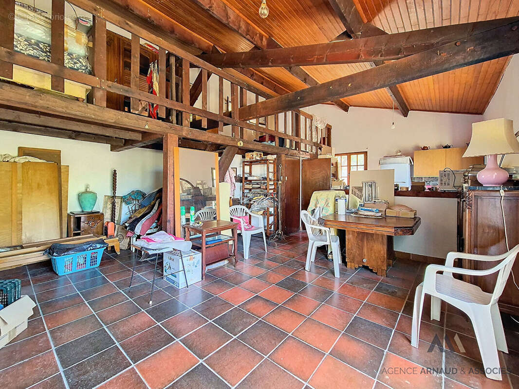Maison à LA CADIERE-D'AZUR