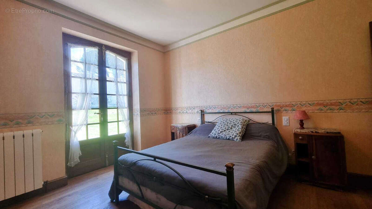 Maison à CAZES-MONDENARD