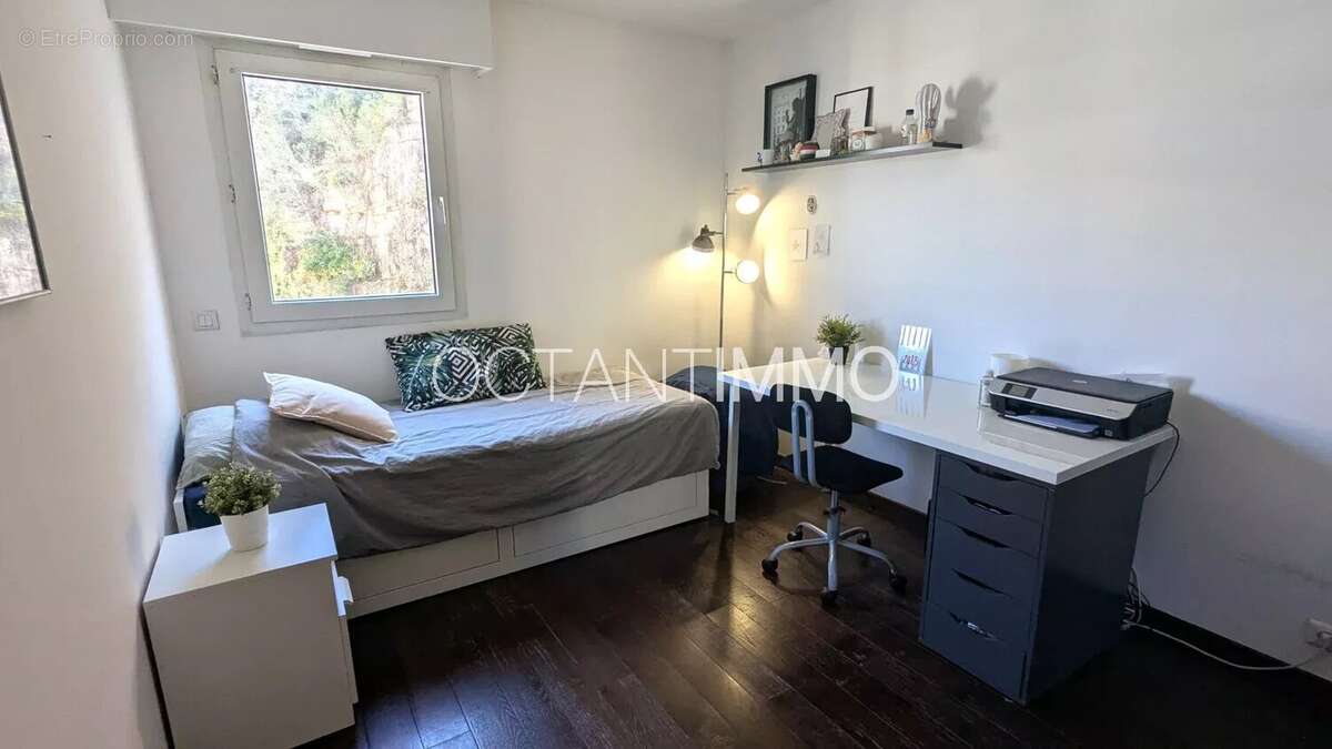 Appartement à MOUGINS