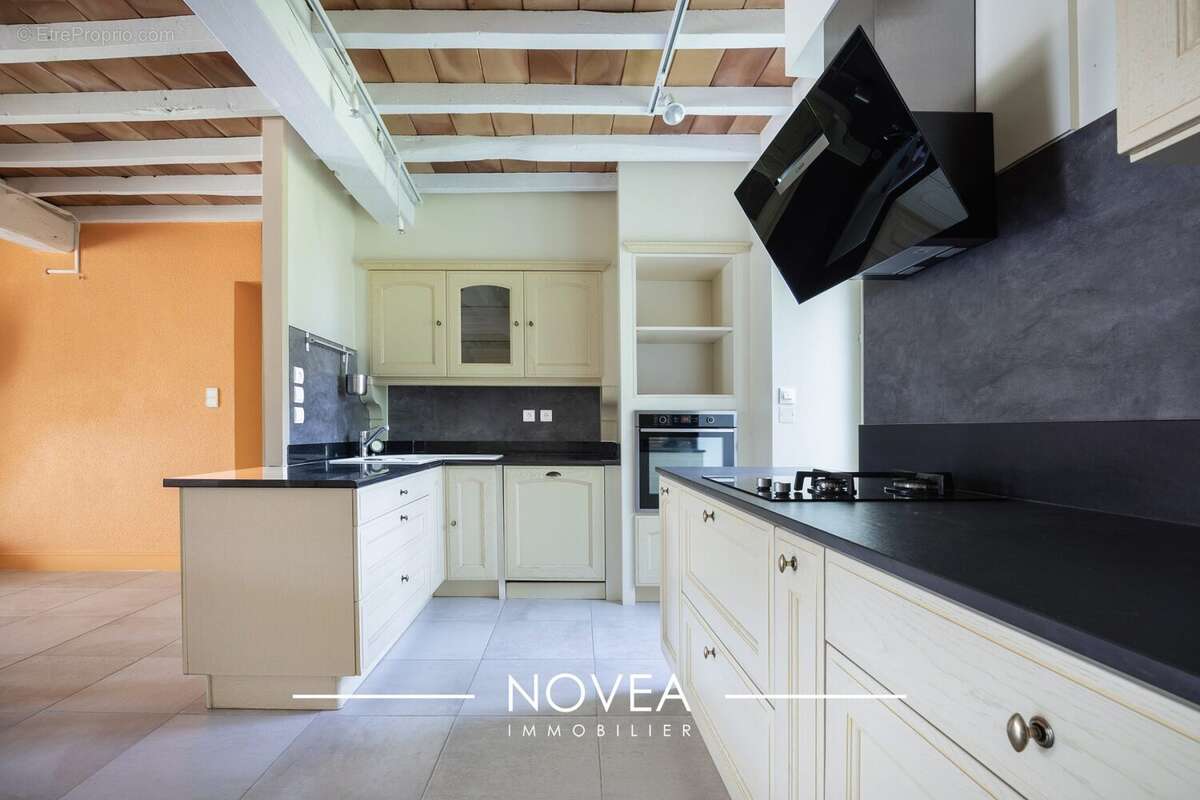 Maison à REVEL-TOURDAN