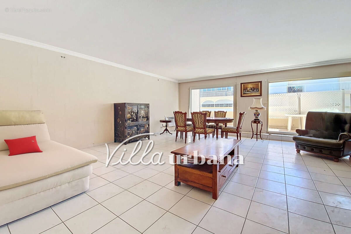 Appartement 117 m² à Antibes  - photo 2