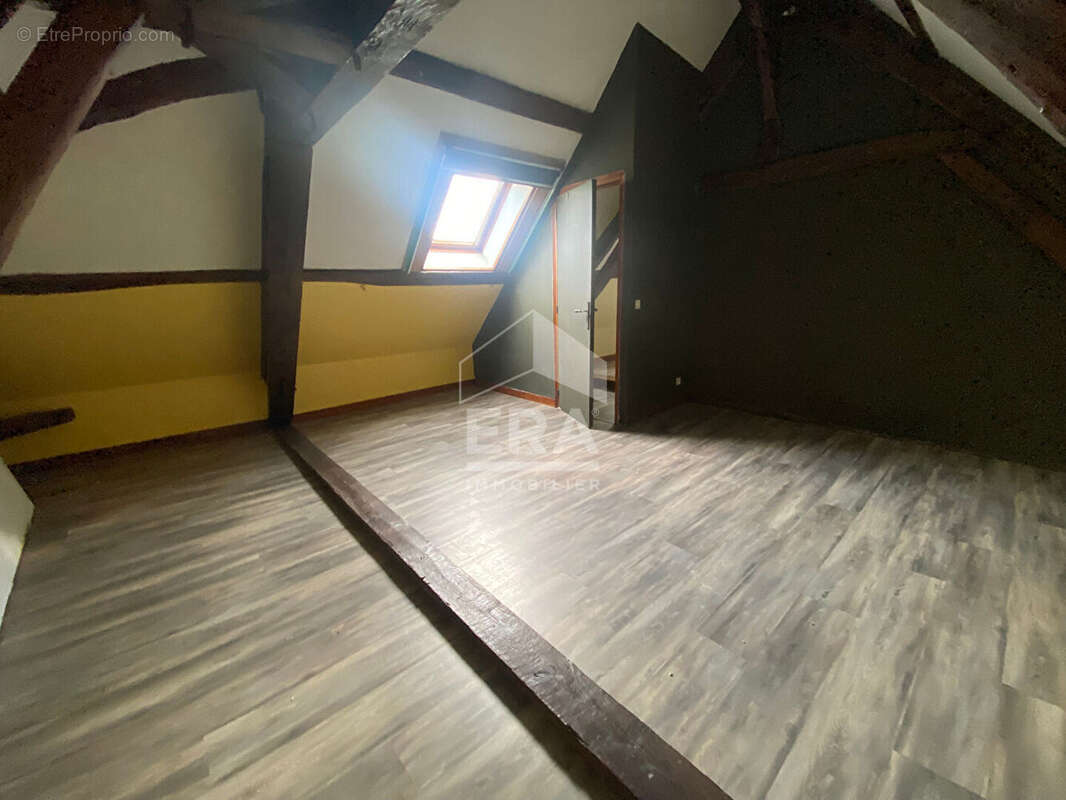 Maison à NEUILLY-SUR-EURE