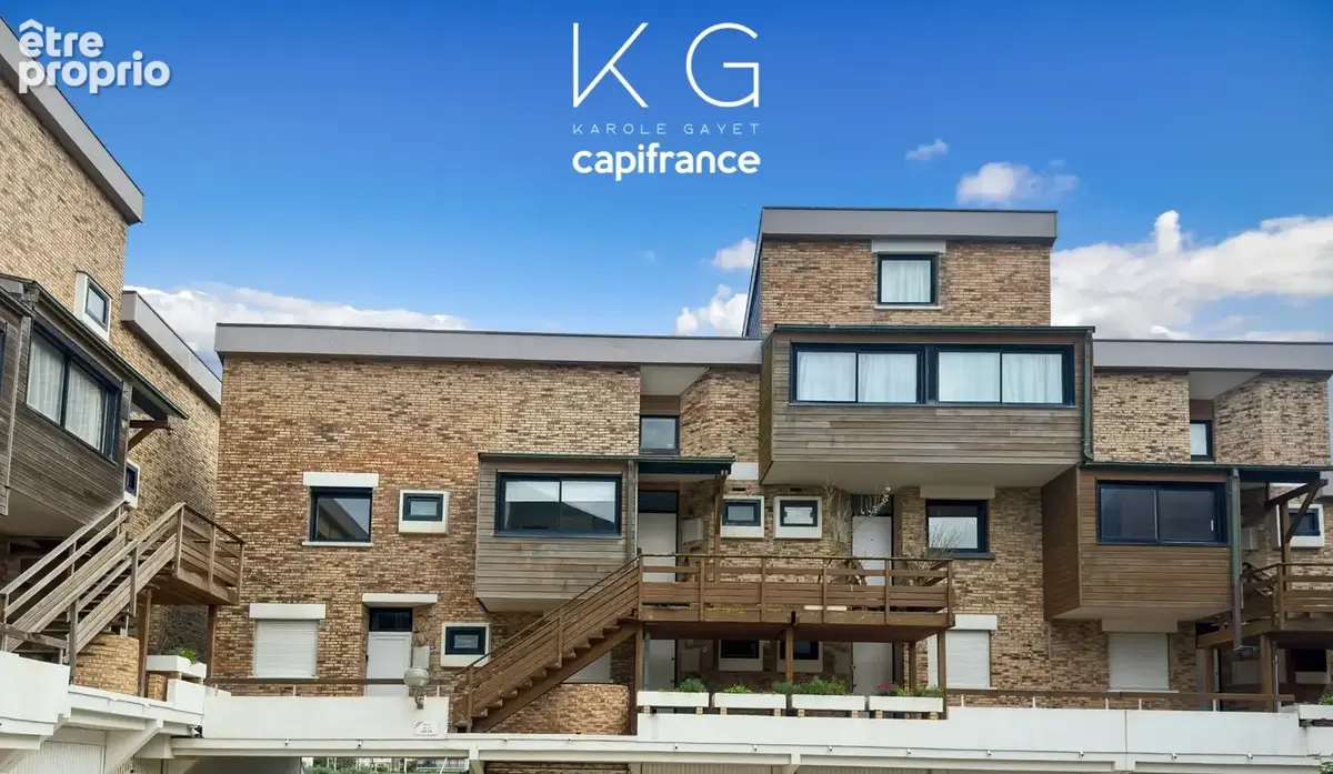 Port-Deauville à vendre appartement 104 m2 3 chambres avec terrasse exposée sud-est et vue panoramique sur le bassin - photo 5