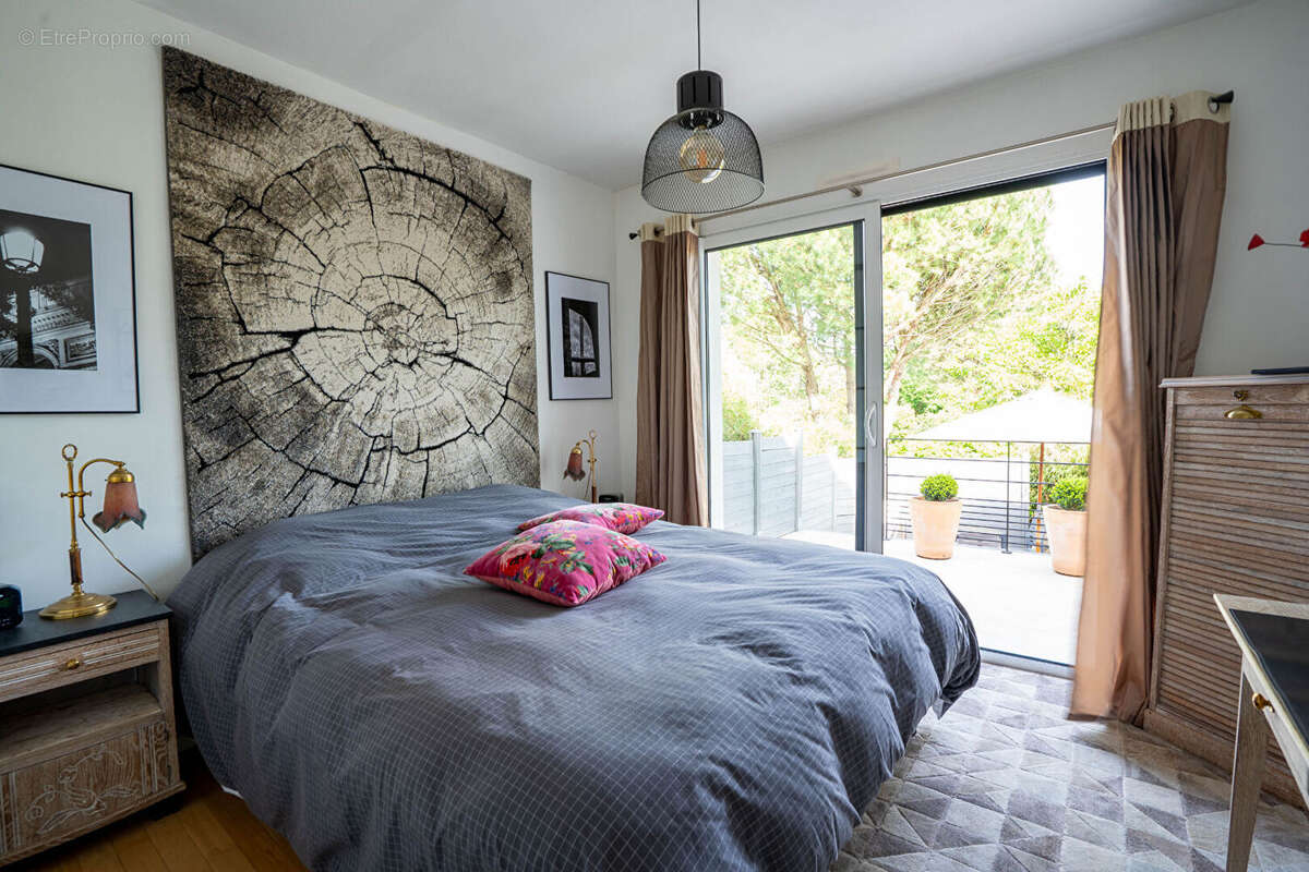 A vendre dans un quartie recherché d'Ergue Gaberic Maison  de 148.21 m² avec 4 chambre 2517 M² de terrain - photo 10