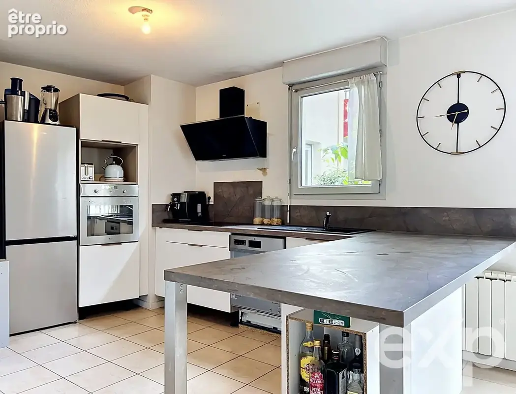 Appartement 3 pièces 70 m² à vendre à Lyon-8e (69008) - photo 2