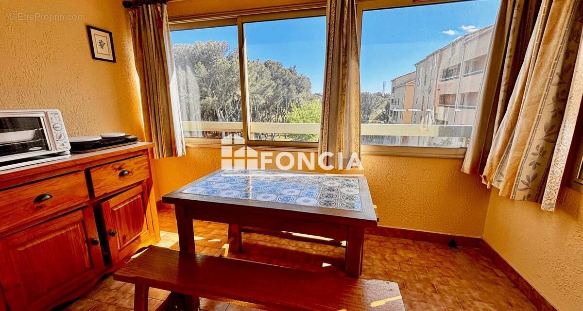 Appartement à SIX-FOURS-LES-PLAGES