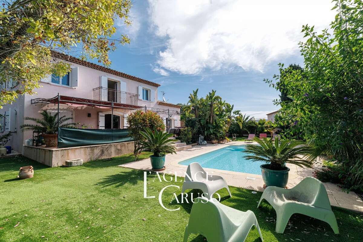 Maison à CAGNES-SUR-MER