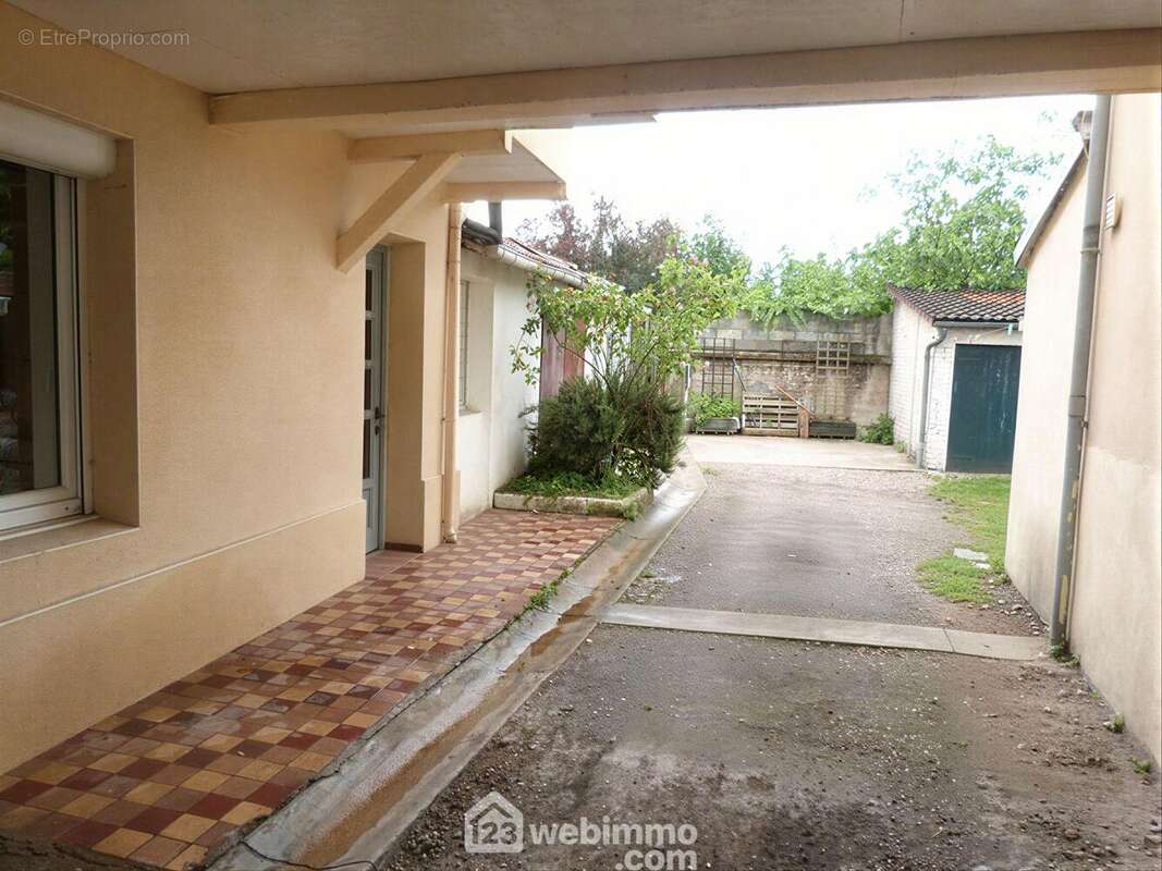 Maison 72 m² à Oissel  - photo 12