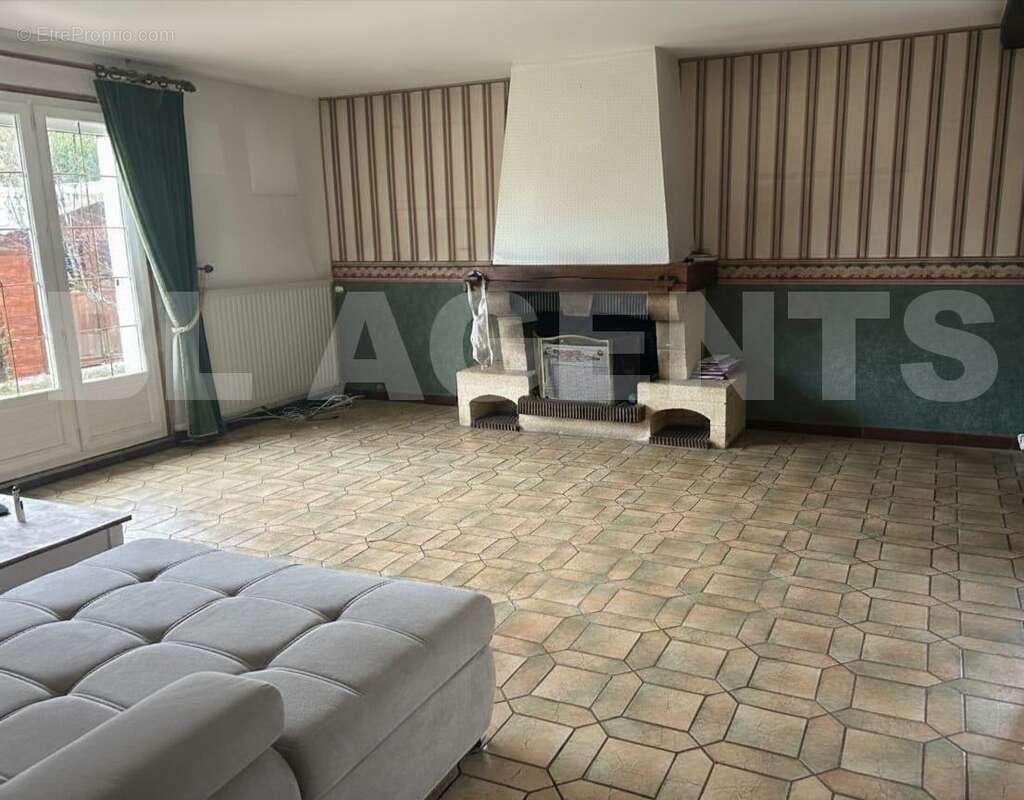 PHOTO-2025-11-09-12-53-15 - Maison à CLAYE-SOUILLY