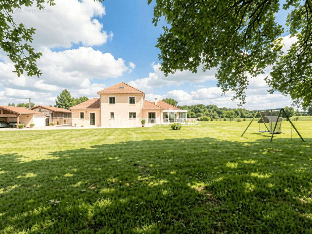Maison à LE BLANC