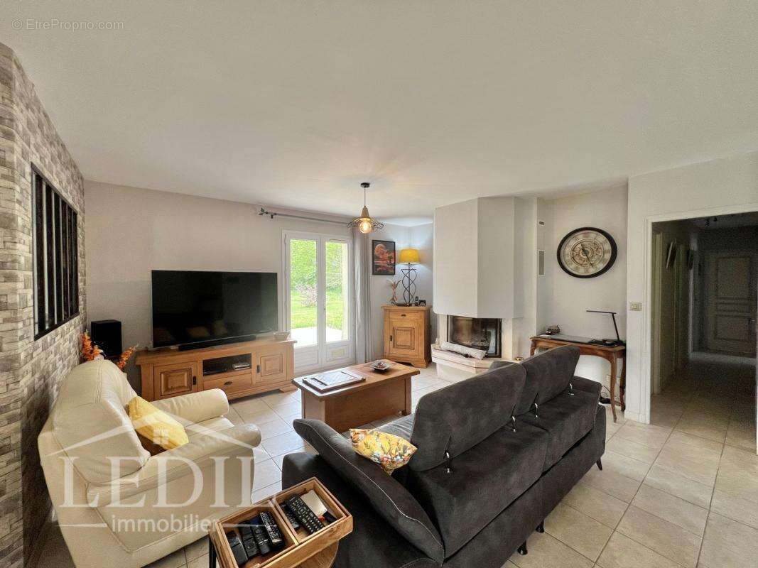 Maison à CASTELJALOUX