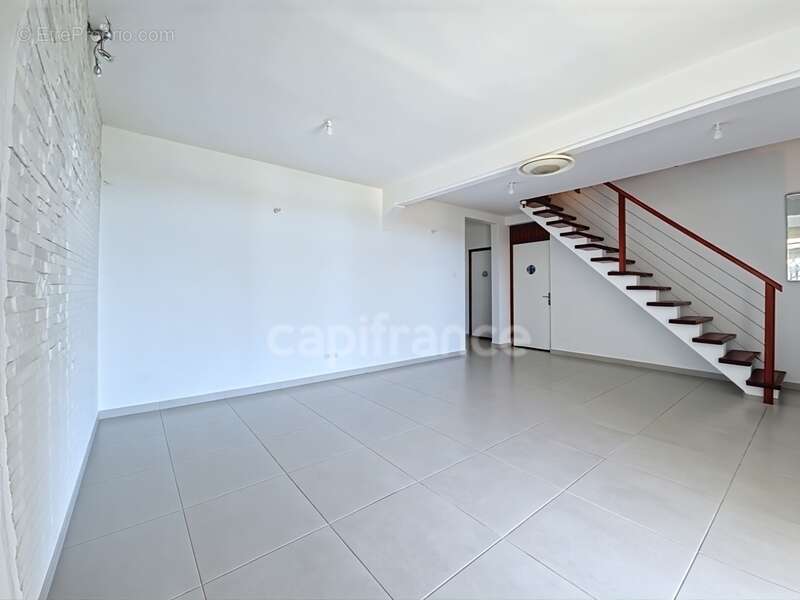 Maison à VIEUX-HABITANTS