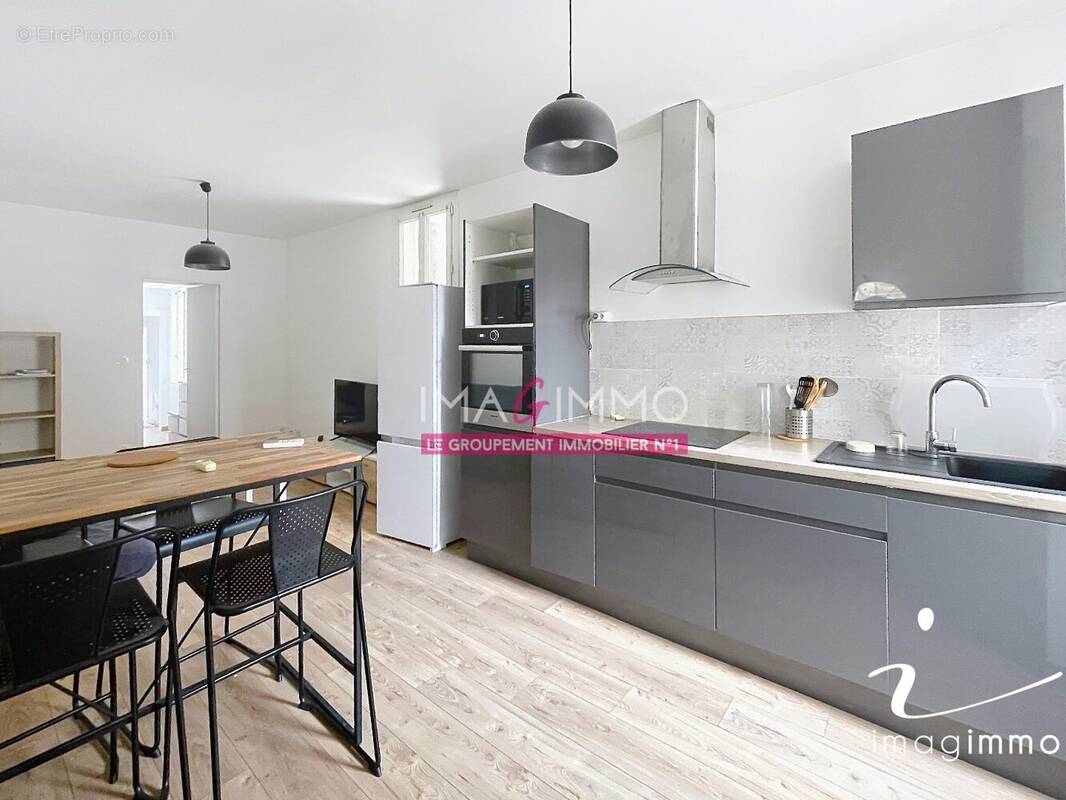 Appartement à SAINT-JEAN-DE-VEDAS