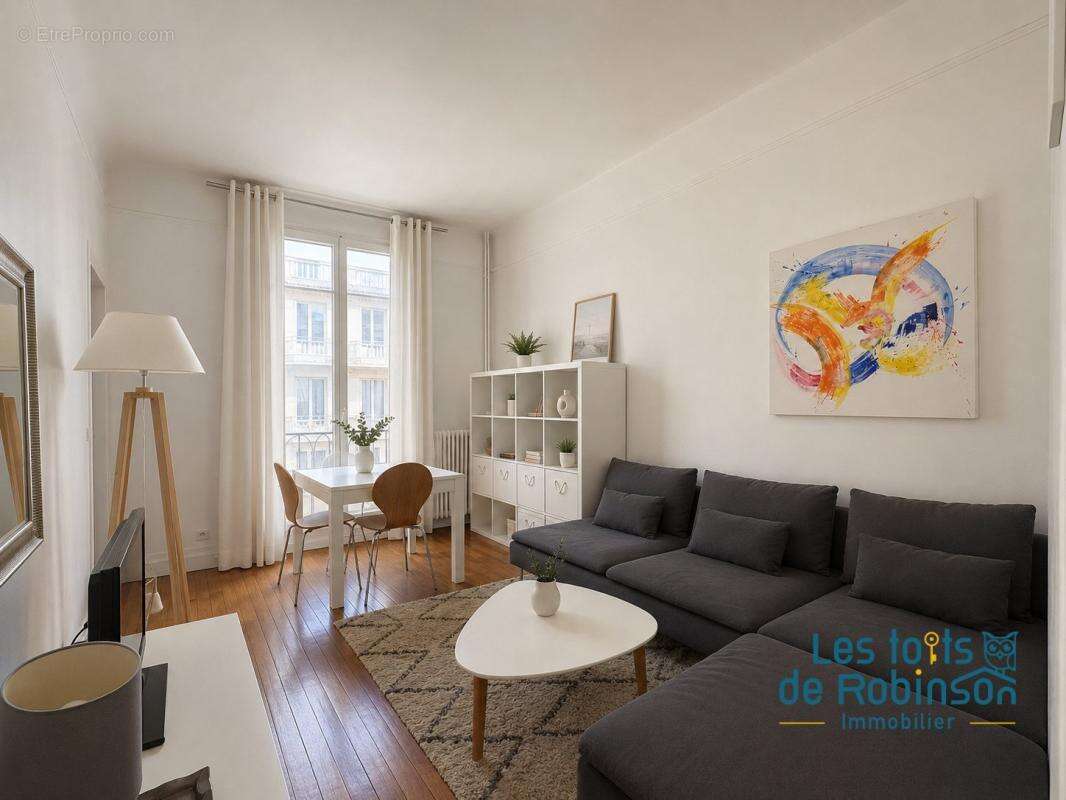 Appartement à PARIS-16E