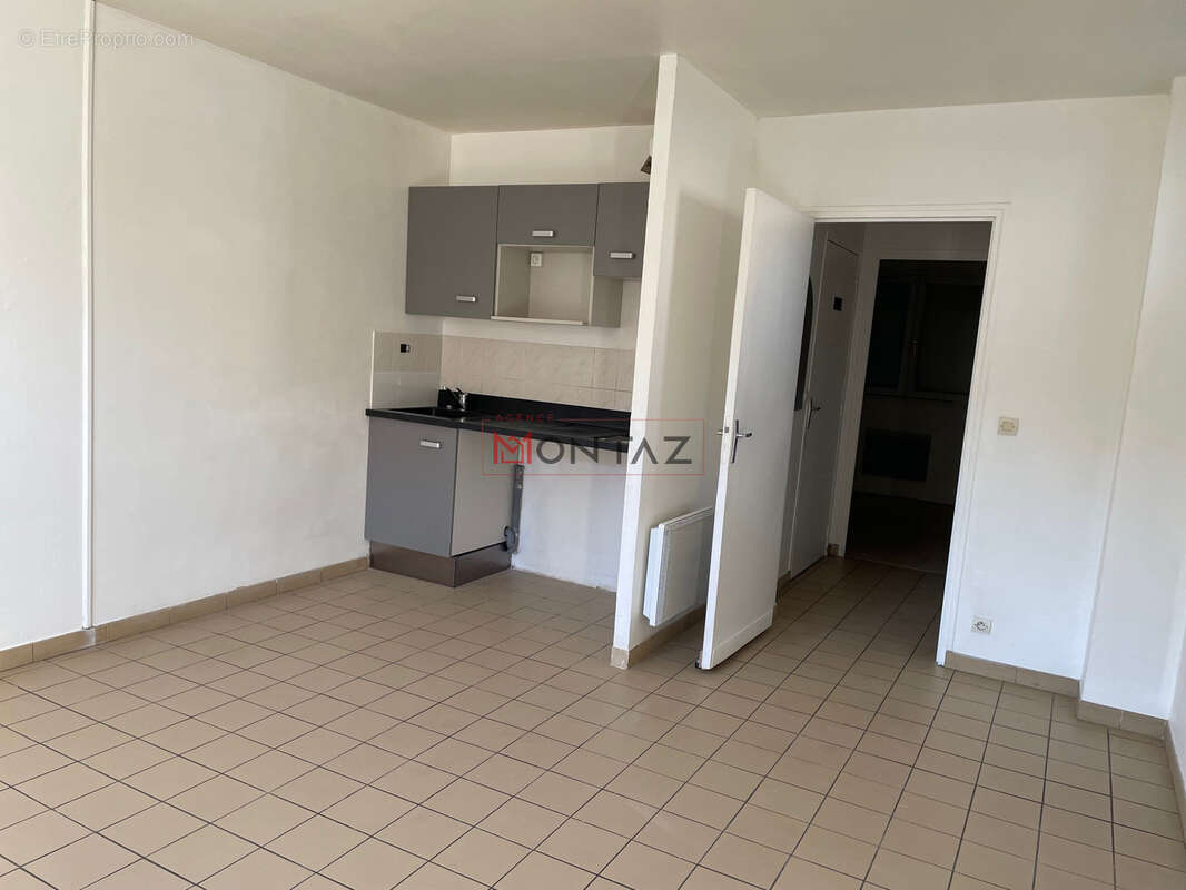Appartement à LA FERTE-GAUCHER