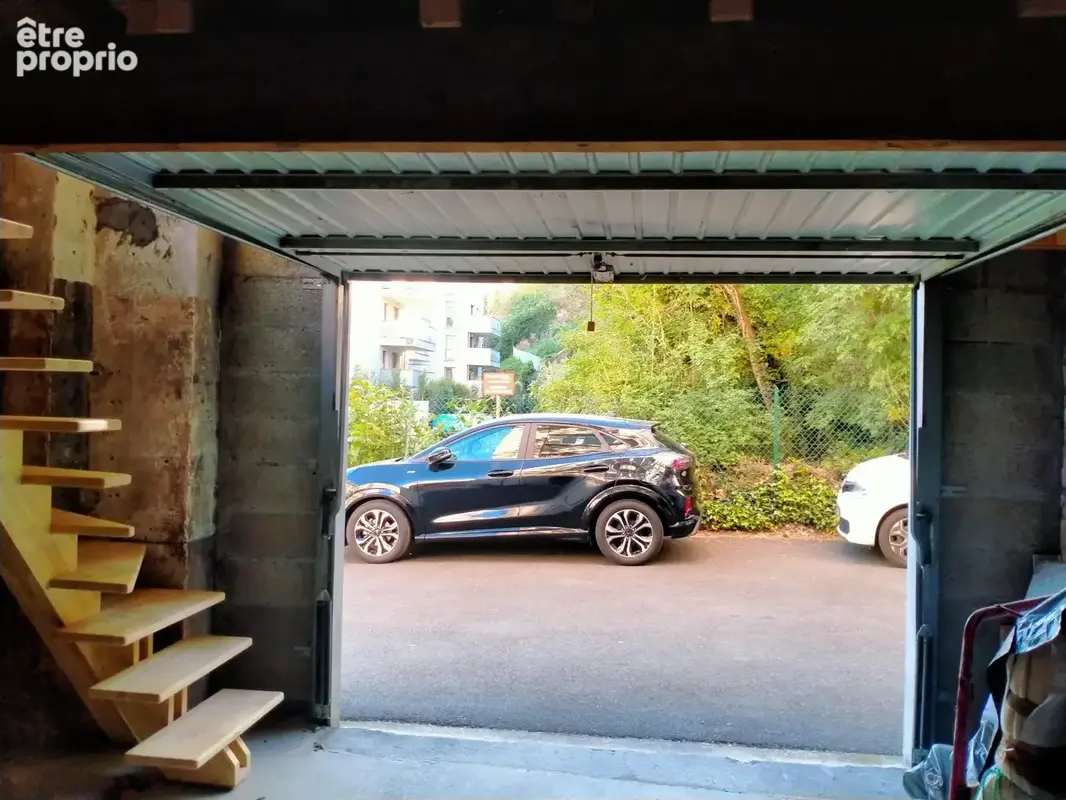 Parking à LYON-5E